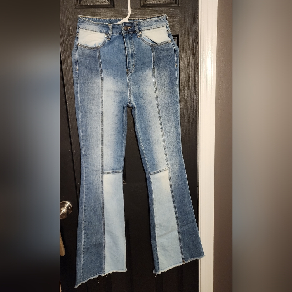 Stylish Two-Tone Flare Jeans